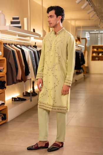 Hilo Design Omara Embroidered Kurta 