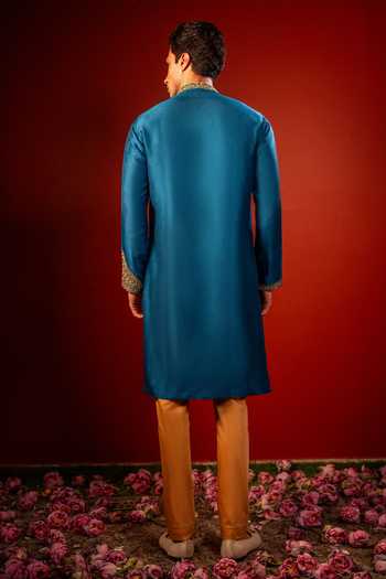 Hilo Design Manjari Embroidered Kurta 