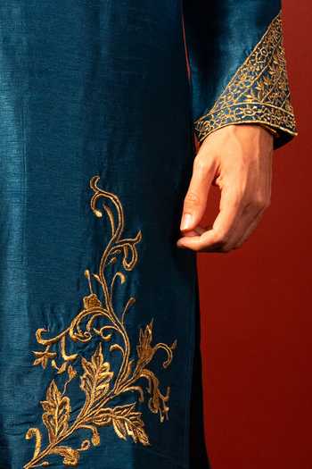 Hilo Design_Blue Silk Manjari Embroidered Kurta _at_Aza_Fashions