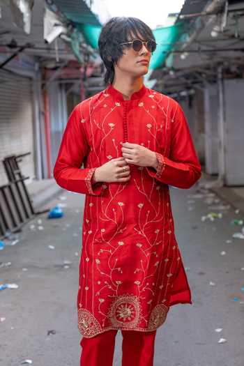 Hilo Design Gulmohar Embroidered Kurta 