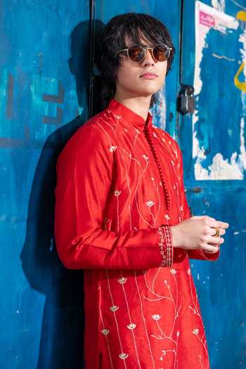 Hilo Design Red Silk Gulmohar Embroidered Kurta at Aza Fashions Hilo Design_Red Silk Gulmohar Embroidered Kurta _at_Aza_Fashions