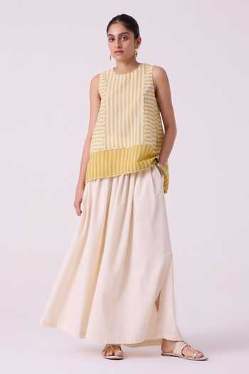 Shop The Summer House Off White Cotton Takumi Handwoven Pleated Pant Online at Aza Fashions Shop_The Summer House_Off White Cotton Takumi Handwoven Pleated Pant _Online_at_Aza_Fashions