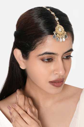 Vaidaan Lisa Mirror Embellished Maangtika 
