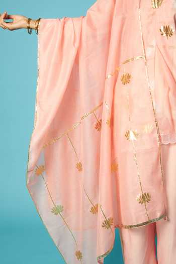 Shop Vedika M Peach Chanderi V-neck Printed Kurta Set Online at Aza Fashions Shop_Vedika M_Peach Chanderi V-neck Printed Kurta Set _Online_at_Aza_Fashions