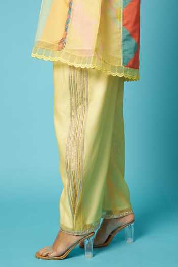Buy_Vedika M_Multi Color Chanderi Round Neck, Yes Stripe Print Kurta Set 