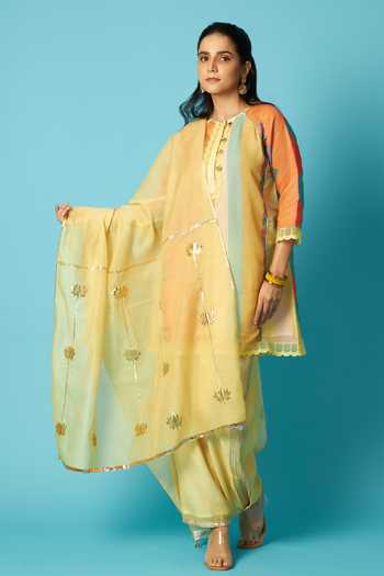 Shop_Vedika M_Multi Color Chanderi Round Neck, Yes Printed Kurta Set 