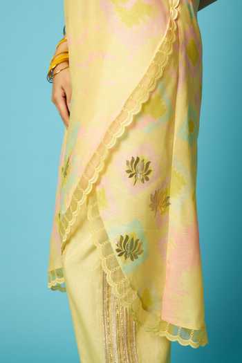 Shop_Vedika M_Yellow Chanderi Halter Neck Printed Kurta Set _Online_at_Aza_Fashions