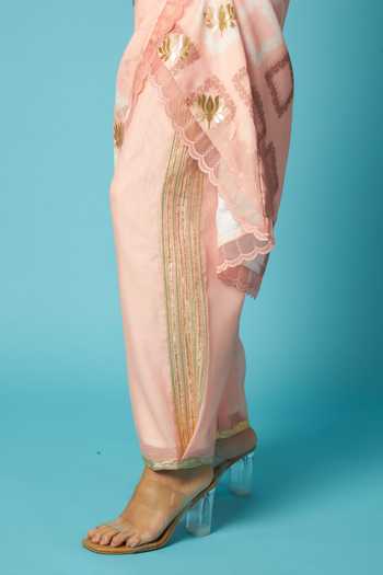 Vedika M Peach Chanderi V-neck, Halter Neck, Yes Bandhani Pattern Kurta Set at Aza Fashions Vedika M_Peach Chanderi V-neck, Halter Neck, Yes Bandhani Pattern Kurta Set _at_Aza_Fashions