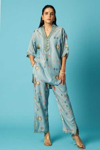 Buy Vedika M Blue Chanderi V-neck, Yes Printed Short Kurta And Pant Set Online at Aza Fashions Buy_Vedika M_Blue Chanderi V-neck, Yes Printed Short Kurta And Pant Set _Online_at_Aza_Fashions