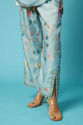 Vedika M Blue Chanderi V-neck, Yes Printed Short Kurta And Pant Set at Aza Fashions Vedika M_Blue Chanderi V-neck, Yes Printed Short Kurta And Pant Set _at_Aza_Fashions