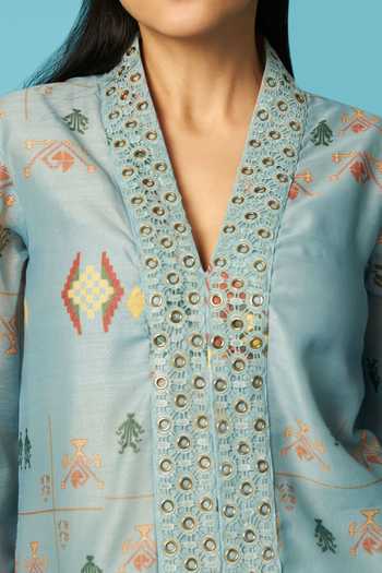 Buy_Vedika M_Blue Chanderi V-neck Printed Kurta Set 