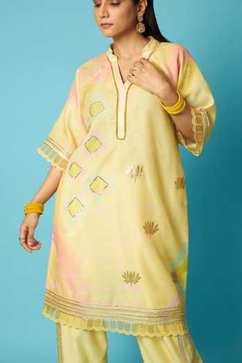 Buy Vedika M Yellow Chanderi V-neck Printed Kurta And Pant Set Online at Aza Fashions Buy_Vedika M_Yellow Chanderi V-neck Printed Kurta And Pant Set _Online_at_Aza_Fashions