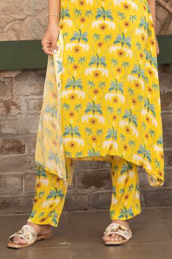 Senren By Eshana Raut Yellow Crepe Bohemian Print Kaftan And Pant Set Online at Aza Fashions Senren By Eshana Raut_Yellow Crepe Bohemian Print Kaftan And Pant Set _Online_at_Aza_Fashions