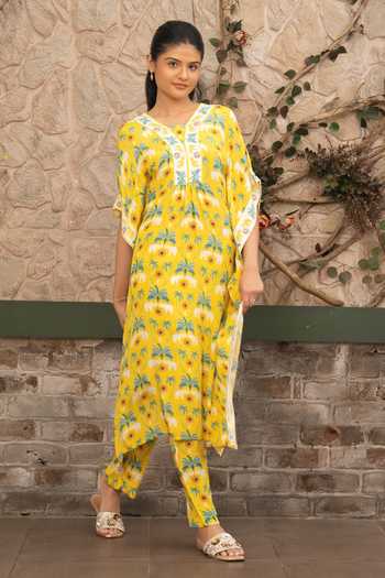 Senren By Eshana Raut Yellow Crepe Bohemian Print Kaftan And Pant Set at Aza Fashions Senren By Eshana Raut_Yellow Crepe Bohemian Print Kaftan And Pant Set _at_Aza_Fashions