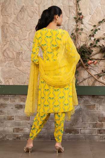 Senren By Eshana Raut Tropical Print Kurta Set 