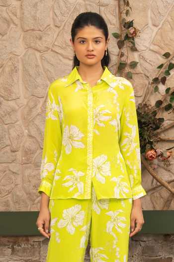 Buy_Senren By Eshana Raut_Green Crepe Floral Print Shirt And Pant Set _Online_at_Aza_Fashions