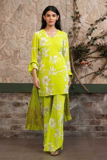 Buy Senren By Eshana Raut Green Crepe Floral Print Kurta Pant Set Online at Aza Fashions Buy_Senren By Eshana Raut_Green Crepe Floral Print Kurta Pant Set _Online_at_Aza_Fashions