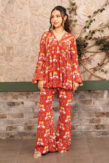 Shop Senren By Eshana Raut Maroon Crepe Bohemian Print Short Kurta And Pant Set Online at Aza Fashions Shop_Senren By Eshana Raut_Maroon Crepe Bohemian Print Short Kurta And Pant Set _Online_at_Aza_Fashions