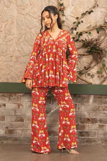 Senren By Eshana Raut Maroon Crepe Bohemian Print Short Kurta And Pant Set at Aza Fashions Senren By Eshana Raut_Maroon Crepe Bohemian Print Short Kurta And Pant Set _at_Aza_Fashions