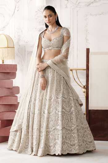 Basanti Kapde Aur Koffee Grey Silk, Net Sweetheart Neck Platinum Eclat Embroidered Lehenga Set at Aza Fashions Basanti Kapde Aur Koffee_Grey Silk, Net Sweetheart Neck Platinum Eclat Embroidered Lehenga Set _at_Aza_Fashions