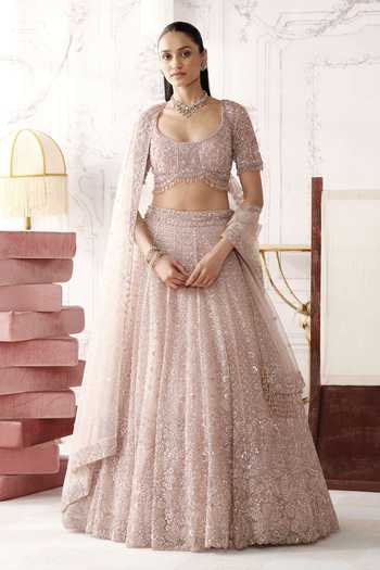 Basanti Kapde aur Koffee Gold Silk, Net Sweetheart Neck Ivory Blush Embroidered Lehenga Set Online at Aza Fashions Basanti Kapde aur Koffee_Gold Silk, Net Sweetheart Neck Ivory Blush Embroidered Lehenga Set _Online_at_Aza_Fashions