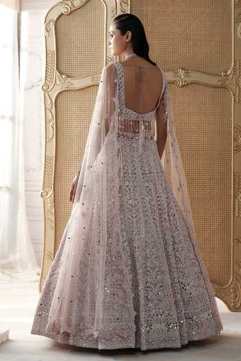 Basanti Kapde aur Koffee Blush Elysee Embroidered Lehenga Set
