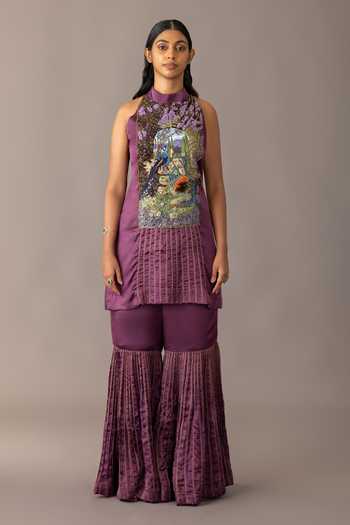 A Humming Way Wine Organza, Georgette, Satin, Bemberg Hamada Embroidered Kurta Set With Cape at Aza Fashions A Humming Way_Wine Organza, Georgette, Satin, Bemberg Hamada Embroidered Kurta Set With Cape _at_Aza_Fashions
