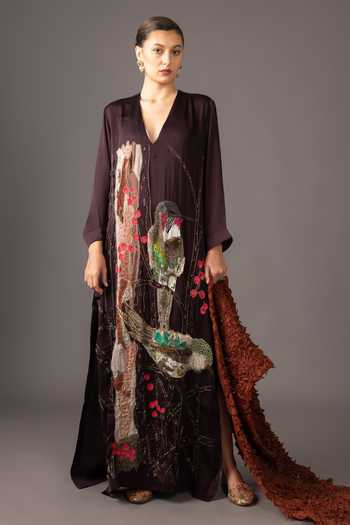 A Humming Way Black Georgette, Satin, Bemberg V-neck Humming Bird Kaftan at Aza Fashions A Humming Way_Black Georgette, Satin, Bemberg V-neck Humming Bird Kaftan _at_Aza_Fashions