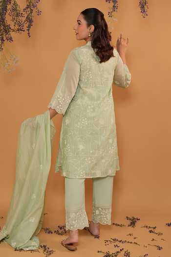 Banera Petal Chanderi Embroidered Kurta Set 