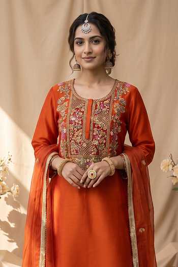 Mandira Wirk_Orange Chanderi Round Neck, Yes Floral Resham Embroidered Kurta Set _Online_at_Aza_Fashions