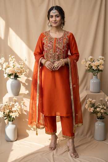 Mandira Wirk Floral Resham Embroidered Kurta Set