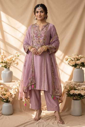 Mandira Wirk Floral Resham Embroidered Kurta Set