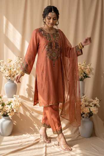 Mandira Wirk Embroidered Kurta Set
