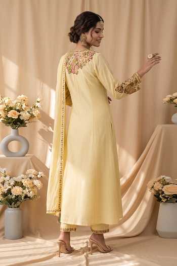 Mandira Wirk Resham Embroidered Angarkha Set