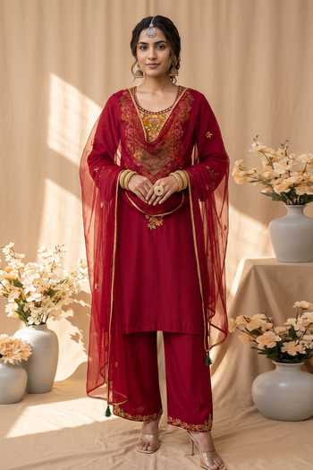 Mandira Wirk Floral Resham Embroidered Kurta Set