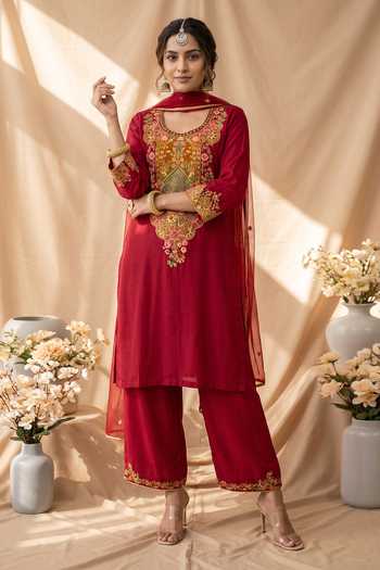 Mandira Wirk Floral Resham Embroidered Kurta Set