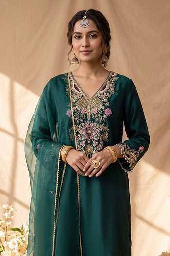 Mandira Wirk Emerald Green Chanderi V-neck, Yes Multicoloured Resham Embroidered Kurta Set Online at Aza Fashions Mandira Wirk_Emerald Green Chanderi V-neck, Yes Multicoloured Resham Embroidered Kurta Set _Online_at_Aza_Fashions