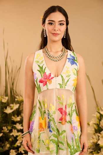 Buy_Meghstudio_White Organza V-neck Eden Embroidered Kurta Sharara Set _Online_at_Aza_Fashions