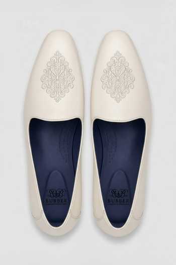 Bubber Couture Theodore Embroidered Juttis 