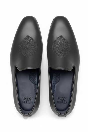 Bubber Couture Hollis Embroidered Juttis 