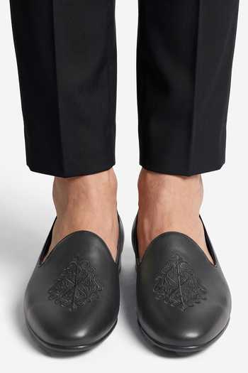 Bubber Couture Hollis Embroidered Juttis 