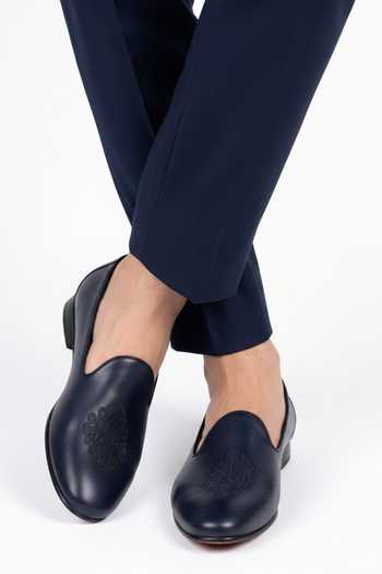 Bubber Couture Esteban Embroidered Slip On Juttis 