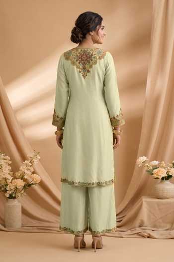 Mandira Wirk Embroidered Kurta Pant Set