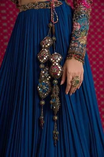 Aayushi Maniar Pink Georgette, Silk, Organza Sweetheart Neck Neelambari Embroidered Lehenga Set Online at Aza Fashions Aayushi Maniar_Pink Georgette, Silk, Organza Sweetheart Neck Neelambari Embroidered Lehenga Set _Online_at_Aza_Fashions