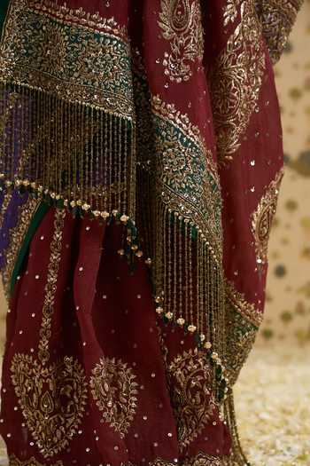 Buy Aayushi Maniar Purple Organza, Silk Square Neck Raw Blouse And Saree Set Buy_Aayushi Maniar_Purple Organza, Silk Square Neck Raw Blouse And Saree Set