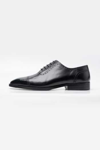 Buy_Dapper Shoes_Black Adelaide Oxford Leather Shoes _Online_at_Aza_Fashions