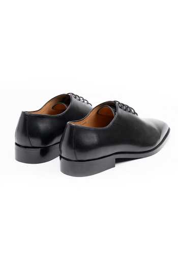 Dapper Shoes Black Wholecut Leather Oxfords at Aza Fashions Dapper Shoes_Black Wholecut Leather Oxfords _at_Aza_Fashions