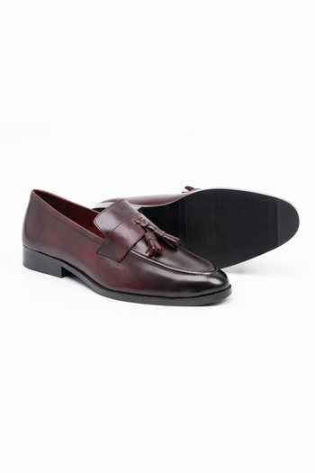 Buy_Dapper Shoes_Burgundy Soft Unlined Leather Tassel Loafers _Online_at_Aza_Fashions