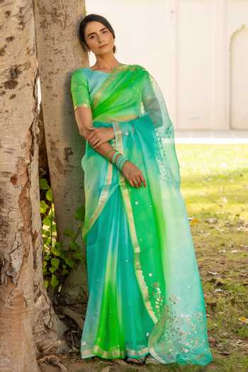 Geroo Jaipur Green Silk, Cotton Round Neck Shaded Embroidered Saree With Blouse Online at Aza Fashions Geroo Jaipur_Green Silk, Cotton Round Neck Shaded Embroidered Saree With Blouse _Online_at_Aza_Fashions