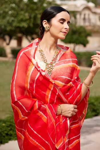 Buy_Geroo Jaipur_Red Silk Round Neck Leheriya Saree With Embroidered Blouse _Online_at_Aza_Fashions